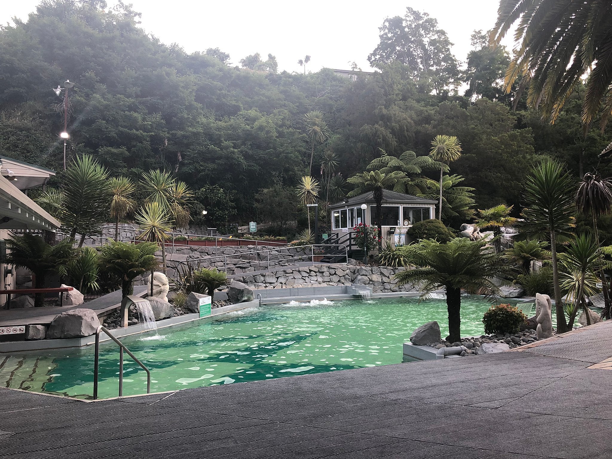 Why we went to DeBrett thermal pools in the middle of a heat wave